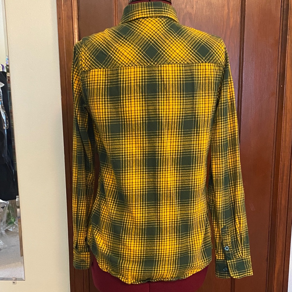 Green Bay Packers NFL Juniors Collection Green and Gold flannel shirt - Picture 5 of 5